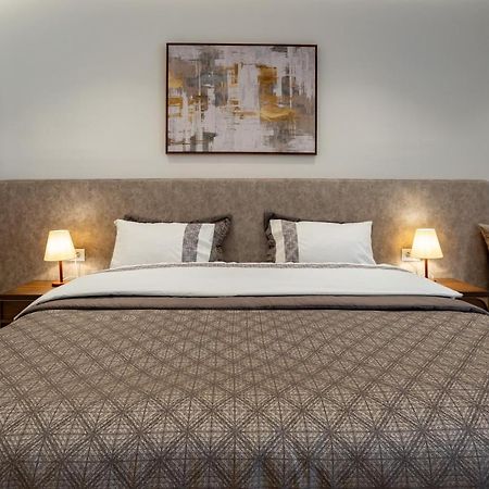 Aparthotel Grahovac_1858 Nikšić Esterno foto